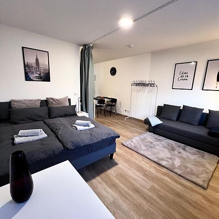 Ferienwohnung Zentrale Wohlfuehloase Mit Parkplatz Osnabrück Exterior foto